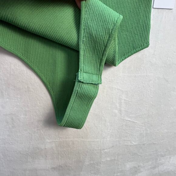 NWT ASTR Elmira Bodysuit Green Ribbed with Open Criss Cross Back Medium - Picture 6 of 13